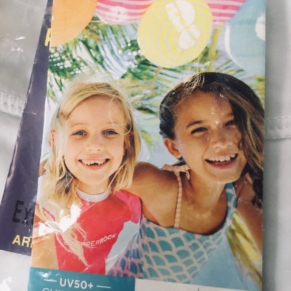 Snapper Rock Short Sleeve Rash Top - Picture 4 of 4